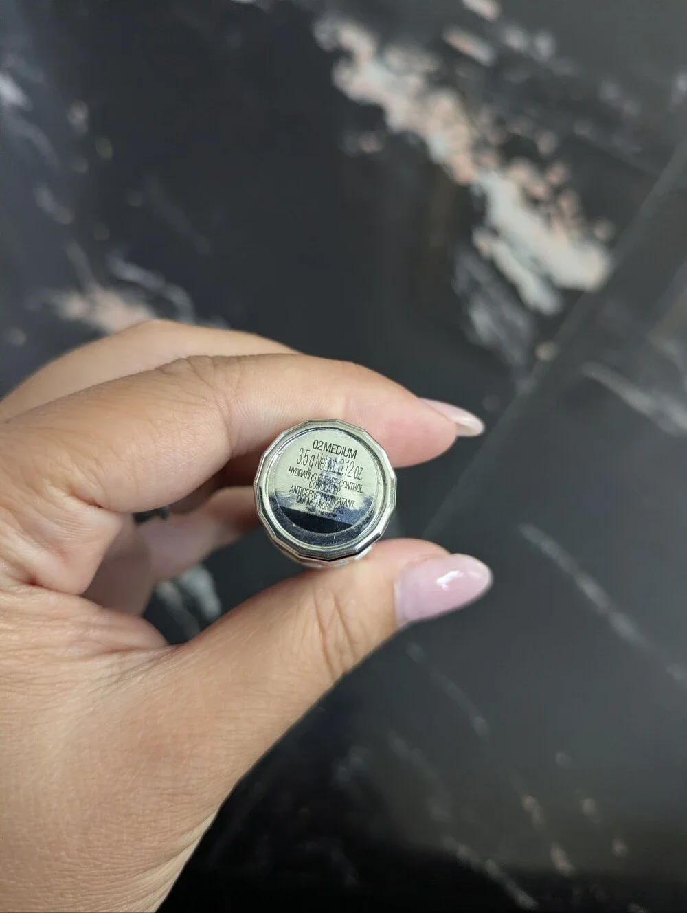 Benefit Fake Up Hydrating Crease Control Concealer 02 Medium